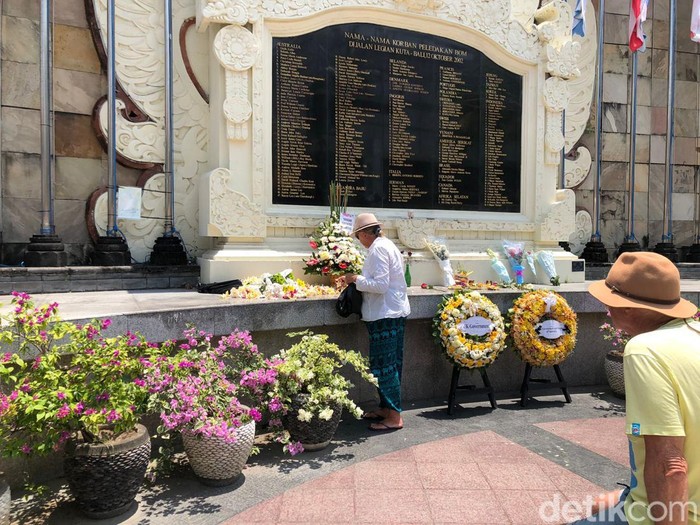 Ground Zero, monumen untuk mengenang tragedi Bom Bali 1 di Legian, Bali.