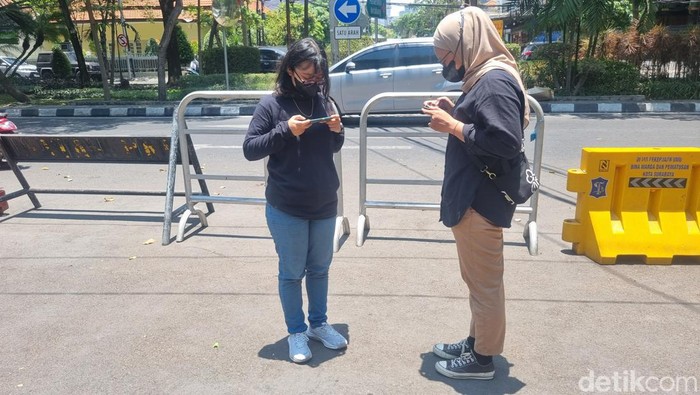 hari tanpa bayangan di surabaya bikin warga penasaran