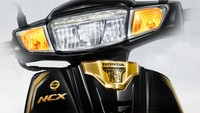 Honda Kirana baru punya berat kosong 98 kilogram dengan tinggi jok 751 mm. Postur tersebut sangat cocok untuk pengendara bertubuh pendek. Sementara suspensi depannya bisa diatur melalui tiga level berbeda. Foto: Honda Kamboja.
