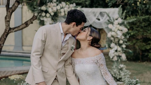 Jennifer Coppen menikah