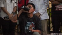 Kaesang sempat berbuka puasa saat azan magrib berkumandang.  