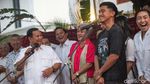 Kaesang Berkaus Prabowo di Kertanegara
