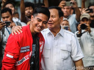 Kaesang dan Rombongan PSI Disambut Marching Band Saat Temui Prabowo