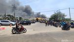Penampakan Kebakaran Hebat Pabrik Tisu PT Sun Paper Source Mojokerto