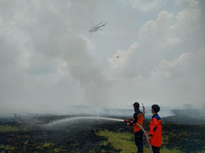 Lahan kosong di Muaro Jambi terbakar.