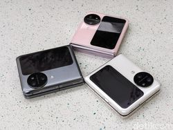 Menggenggam Oppo Find N3 Flip dengan 3 Kamera Hasselblad