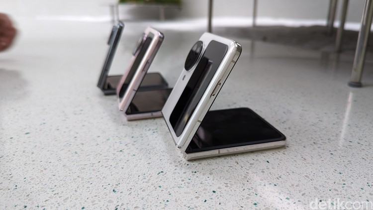 Oppo Find N3 Flip