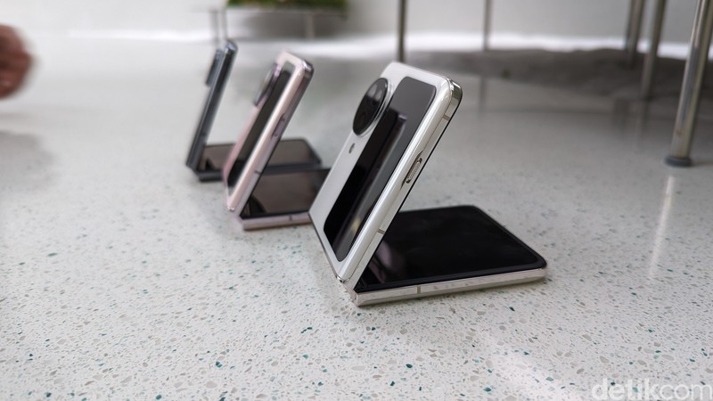 Oppo Find N3 Flip