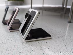 Menggenggam Oppo Find N3 Flip dengan 3 Kamera Hasselblad