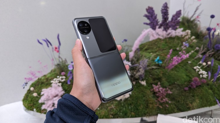 Oppo Find N3 Flip