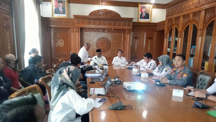 Pemprov Jambi panggil asosiasi transportir bahas angkutan batu bara.