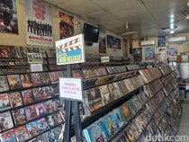 Planet Movie, Toko Persewaan DVD yang Masih Bertahan di Solo