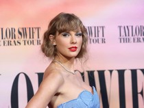 Pesona Taylor Swift Saat Premier Film The Eras Tour di Los Angeles