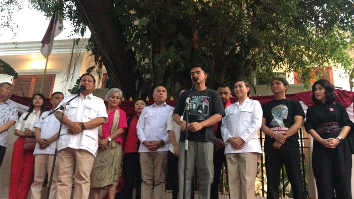 Prabowo Subianto dan Kaesang Pangarep bertemu di Kertanegara, Jakarta Selatan, Kamis (12/10/2023)