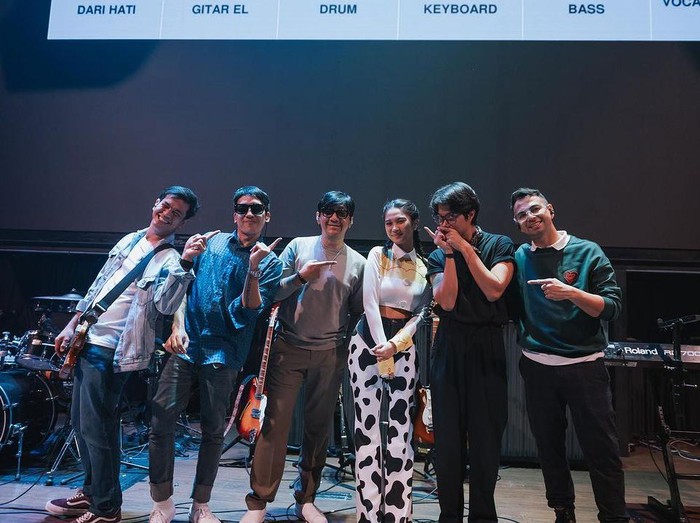 Raffi Ahmad manggung di acara ulang tahun Azizah Salsha.