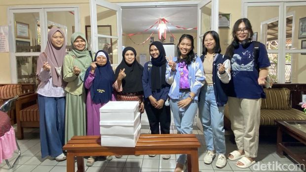Relawan Food Bank Bandung