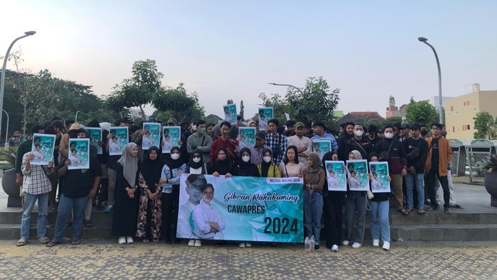 Relawan Pemuda Kota Malang mendeklarasikan dukungan kepada Gibran Rakabuming Raka sebagai calon wakil presiden (cawapres) 2024