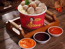 Fuji hingga Soimah, 5 Seleb Ini Pilih Jualan Makanan Online