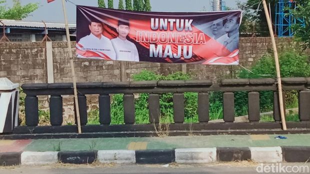 Spanduk Prabowo dan Gibran di Klaten, Kamis (12/10/2023).