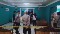Kematian pasangan Y dan I itu pertama kali diketahui oleh ayah I, Agus. Menurut tetangga, Susilo, Rabu (11/10) pagi itu Agus ke rumah korban hendak menjenguk cucu. Foto: Achmad Hussein Syauqi/detikJateng
