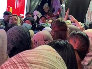 Viral Penumpang Membeludak di Peron Stasiun Sudirman, Ini Penjelasan KCI