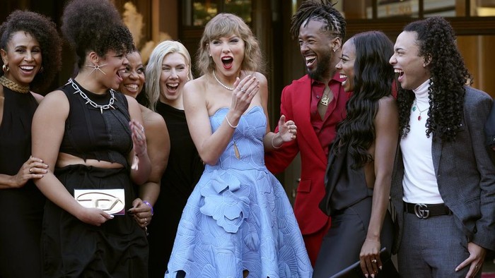 Taylor Swift arrives at the world premiere of the concert film Taylor Swift: The Eras Tour on Wednesday, Oct. 11, 2023, at AMC The Grove 14 in Los Angeles. (AP Photo/Chris Pizzello)