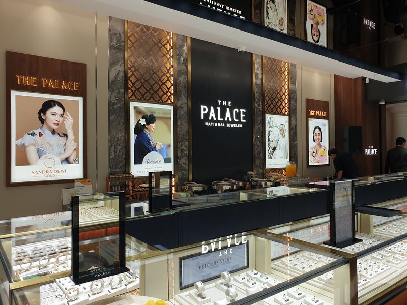 Toko The Palace di Karawaci Tangerang Toko The Palace di Karawaci Tangerang