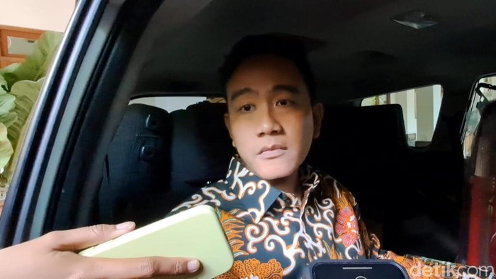 Wali Kota Solo Gibran Rakabuming Raka di Balai Kota Solo, Kamis (12/10/2023).