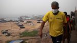 Asap Kebakaran Hutan Mengepung Kota di Amazon