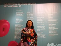 Asmara Abigail Pajang Karya Lampu Ungu, Apa Maknanya?