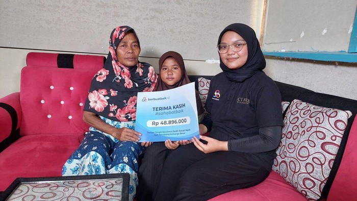 Ibu Omin dan tim berbuatbaik.id