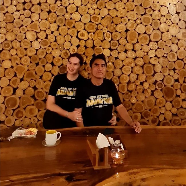 Catherine dan Idham diketahui hanya 3 bulan berkenalan sebelum akhirnya menikah. Perkenalan mereka diinisiasi oleh salah seorang sahabat. Foto: Instagram/@cathrinewilson @idham_mase