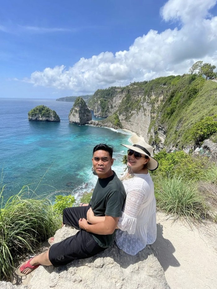 Catherine Wilson Hobi Makan Bareng Keluarga dan Sahabat, Intip Momennya