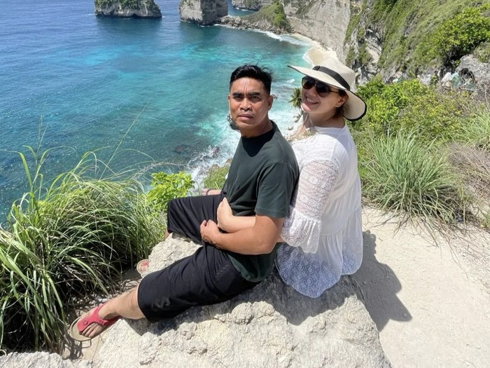Catherine Wilson Hobi Makan Bareng Keluarga dan Sahabat, Intip Momennya