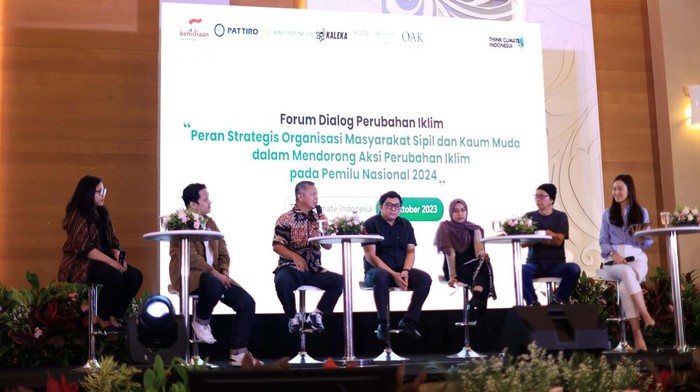 Think Climate Indonesia gelar dialog membahas aksi perubahan iklim pada Pemilu 2024. Tokoh-tokoh muda, politisi, dan pemangku kepentingan lainnya hadir.