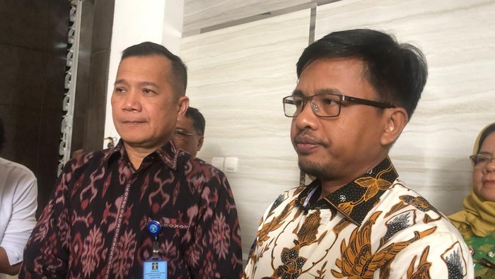 Direktur Jenderal HAM Dhahana Putra dan Ketua Divisi Teknis KPU RI Idham Holik (Damaris Fanuelle-detikcom)