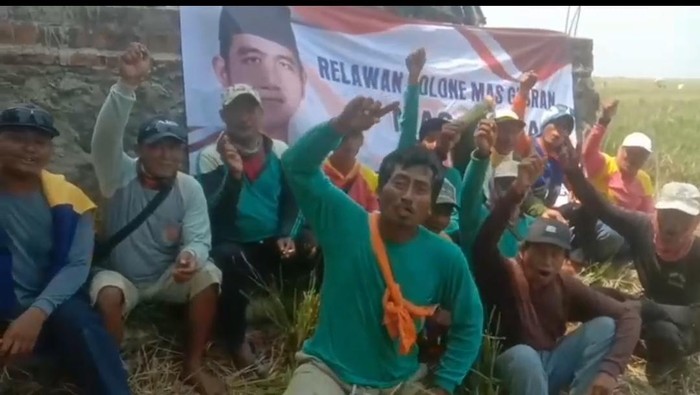 Dukungan dari masyarakat petani dan nelayan Indramayu untuk Gibran Rakabuming Raka maju jadi cawapres, Kamis (12/10/2023).