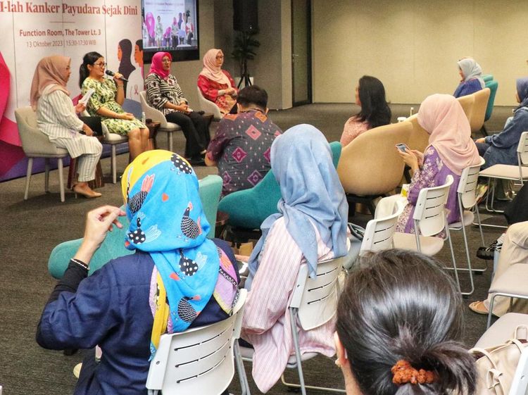 Edukasi Kanker Payudara untuk Kaum Wanita