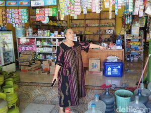 Emak-emak Bobol Toko Milik Kades di Gresik, Uang Rp 20 Juta Amblas