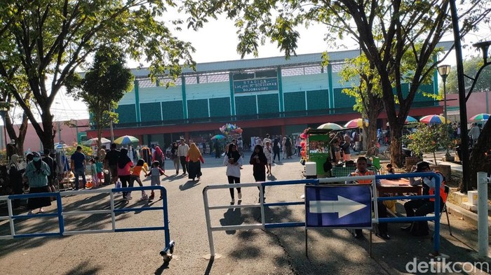 halaman stadion kota Bojonegoro