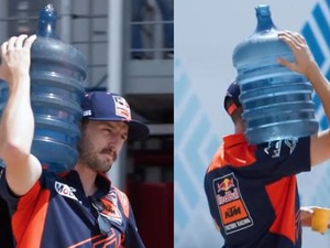 Momen Kocak Jack Miller Jadi Mamang Galon di Sirkuit Mandalika