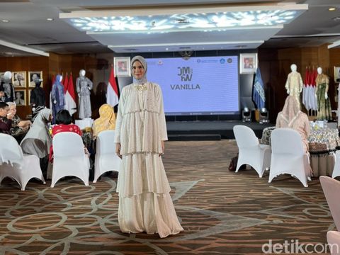 Konferensi pers Jakarta Muslim Fashion Week (JMFW) 2024 akan berlangsung pada 19-21 Oktober 2023, di Indonesia Convention Exhibition (ICE) BSD, Tangerang.