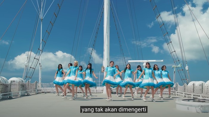JKT48 adalah grup idola asal Indonesia. Baru-baru ini, JKT48 merilis video musik Sayonara Crawl dan langsung trending.