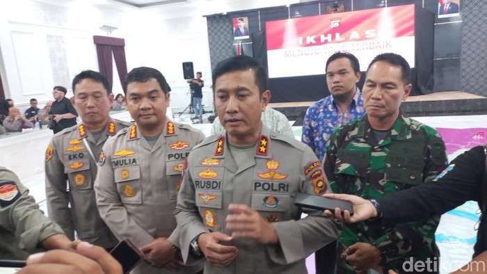Kapolda Jambi Irjen Rusdi Hartono (Dimas Sanjaya)