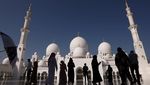 Kemegahan Masjid Agung Sheikh Zayed Abu Dhabi yang Punya 82 Kubah