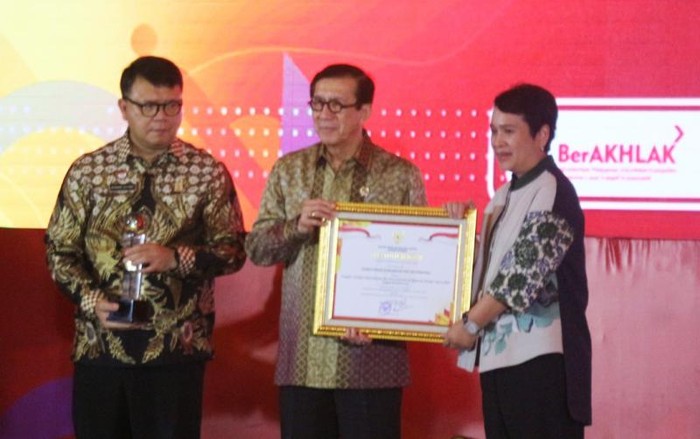 Kemenkominfo Raih Penghargaan