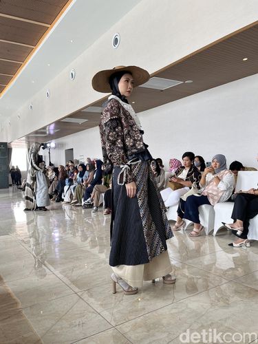 Kick-off Indonesia International Modest Fashion Festival (IN2MF) 2023 akan digelar pada 25-29 Oktober 2023 di JCC, Jakarta Pusat