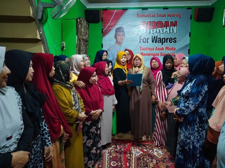 Komunitas Mak Hebring Deklarasikan Dukung Gibran Jadi Cawapres