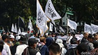 Aksi ini sebagai bentuk dukungan untuk muslim Palestina yang kini tengah diserang Israel.  