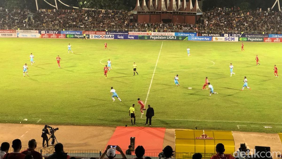 Footballhub - Setelah sekian lama akhirnya Footballhub telah membuahkan  hasil sebanyak 5 buah Padang Bola Sepak iaitu Padang Kota Kemuning,  Rimbayu, Puncak Alam dan baru² ini telah menambah dua buah padang di